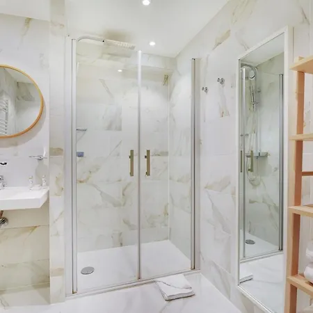 Exceptional Triplex With Terrace - Montmartre